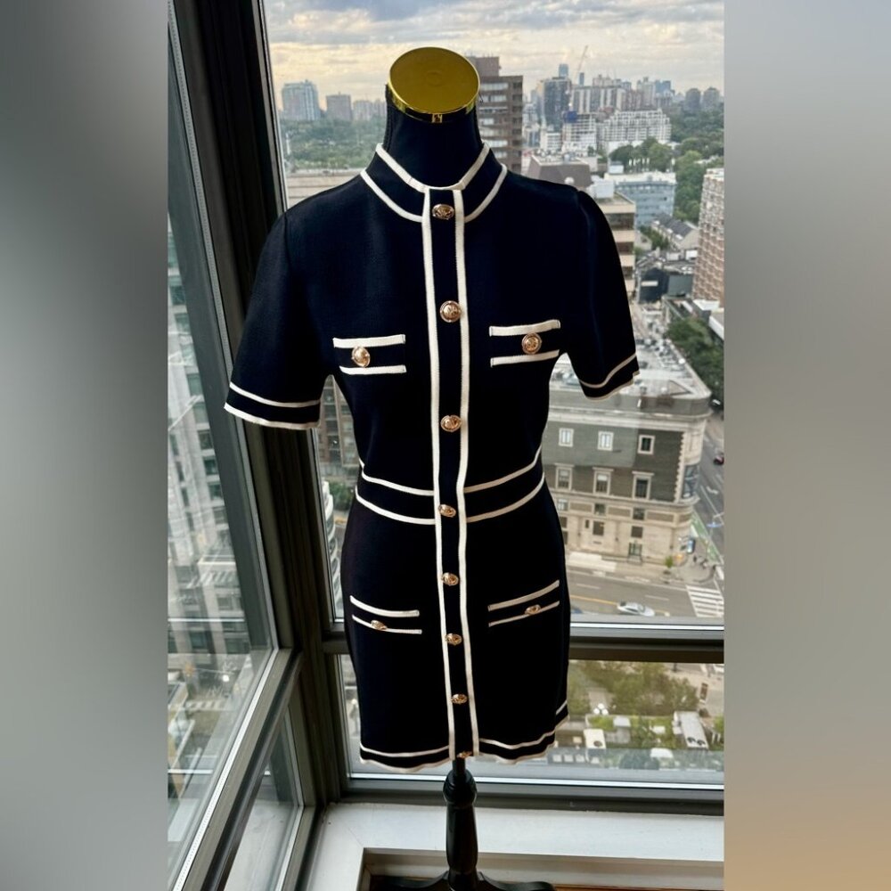 🆕KARL LAGERFELD🧿 NWT Classic Knit Dress with Embroidered Monogram, Black, Sz S - Picture 3 of 16